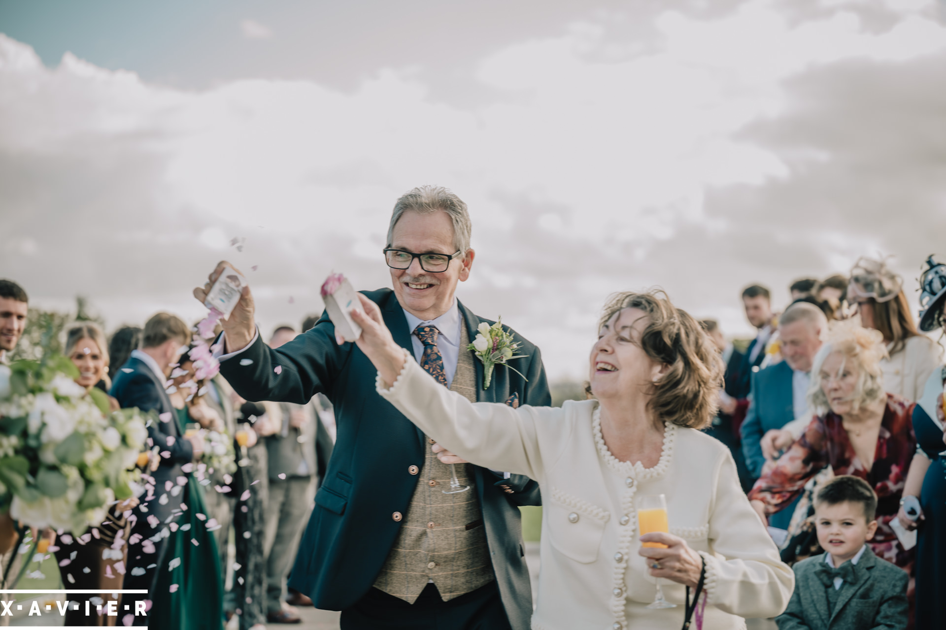 guests throwing confetti